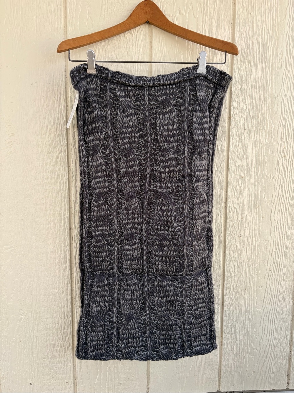 Unisex Large warm knitted long winter scarf Gray - Picture 5 of 15